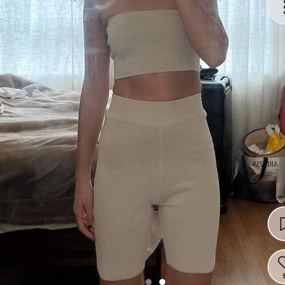 DIISH Cream biker shorts